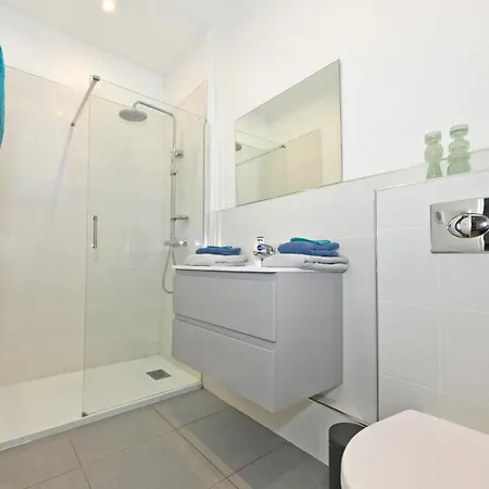 Oda ve Kahvaltı D'hotes Les Nuits Pastel Saint-Quentin (Aisne)