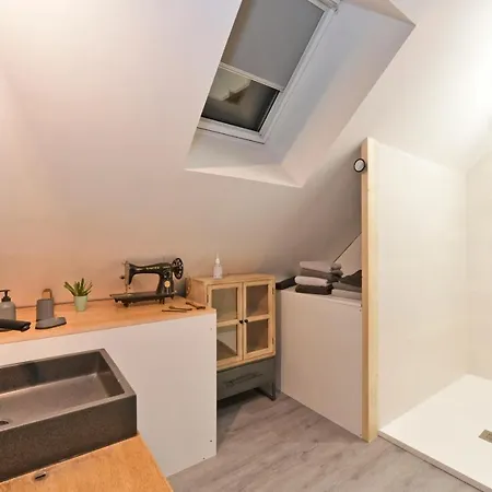 D'hotes Les Nuits Pastel Bed & Breakfast 4*