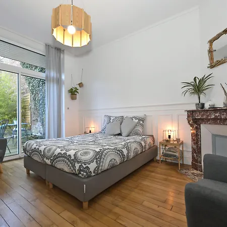 D'hotes Les Nuits Pastel Oda ve Kahvaltı Saint-Quentin (Aisne)