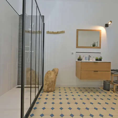 Bed & Breakfast D'hotes Les Nuits Pastel 4*