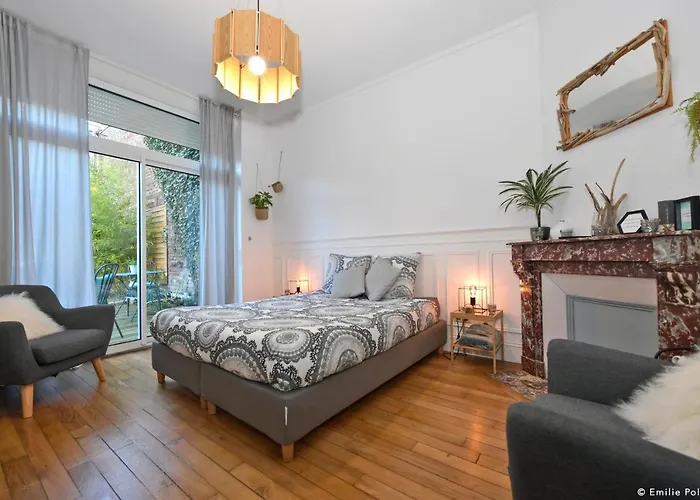 D'hotes Les Nuits Pastel Bed & Breakfast Saint-Quentin (Aisne)